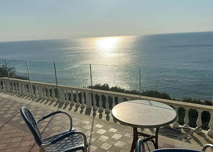 Casa Elvira Alojamento de Acomodação e Pequeno-almoço 4*