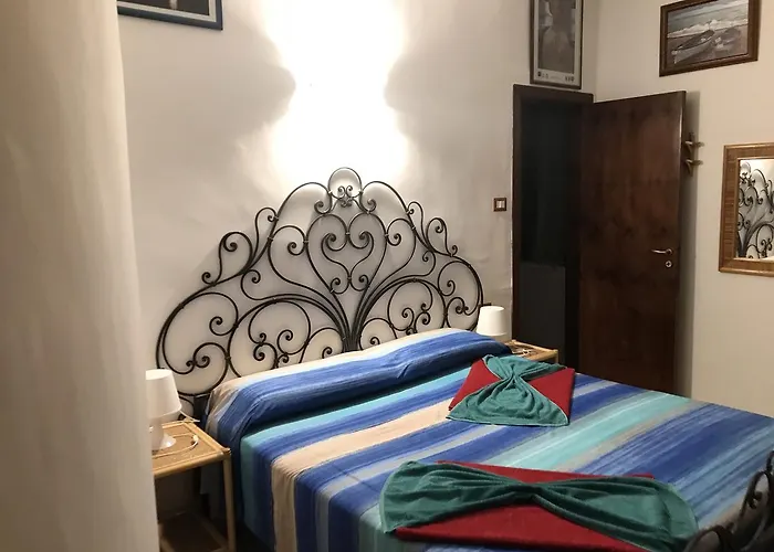 Alojamento de Acomodação e Pequeno-almoço Casa Elvira Isola Di Capo Rizzuto