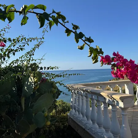 Casa Elvira Bed and breakfast